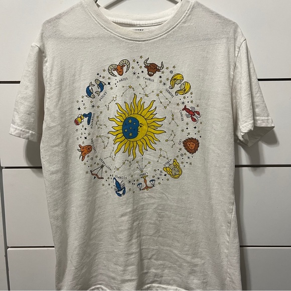 Astrology Zodiac Sign Graphic T Shirt - Picture 2 of 8